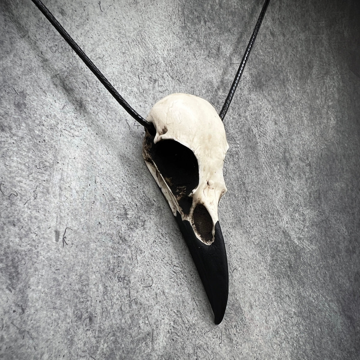 Skull festival necklace for dark creepy outfit goth style. A raven skull pendant made of resin. 